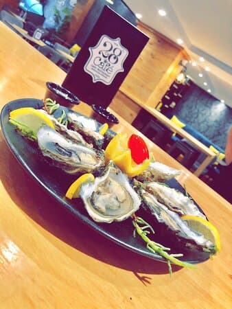 Le 28 Café & Restaurant - photo 1